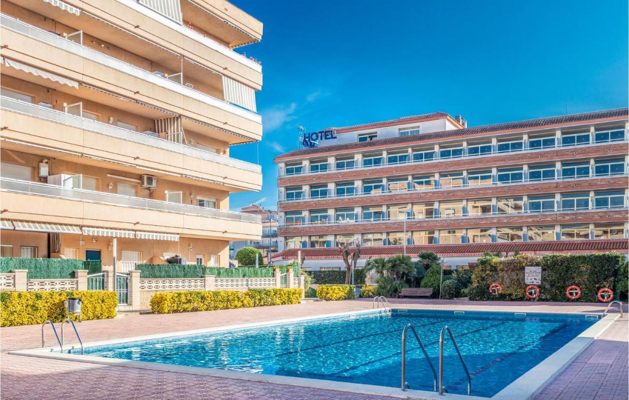 Awesome Apartment In Blanes Exteriör bild